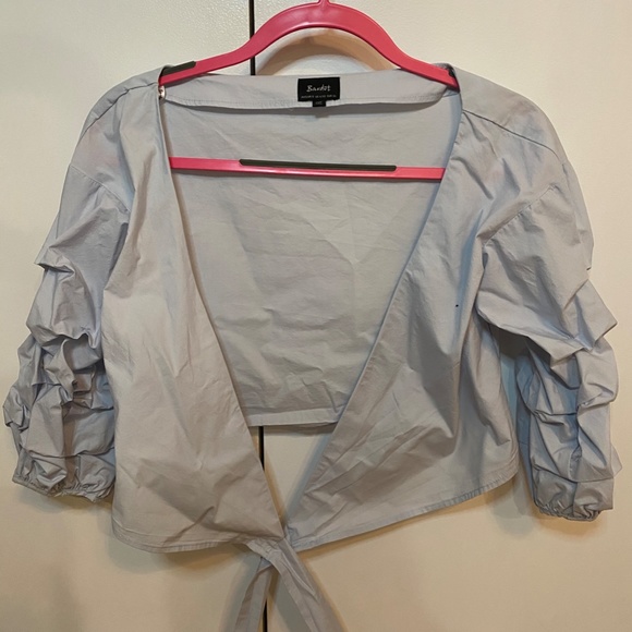 Tops - Picture 7 of 16